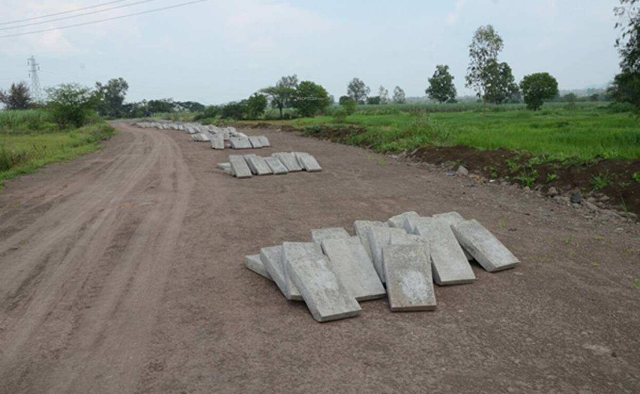  namrata weekender country songs Plot