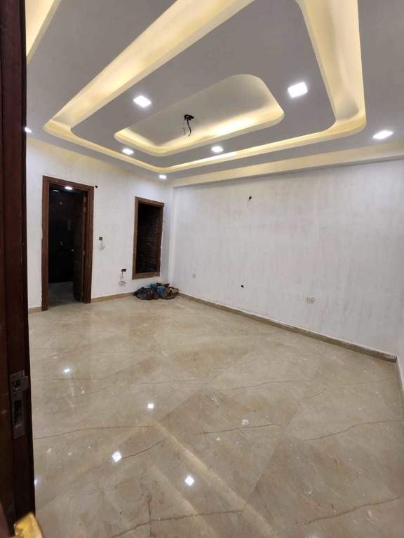 rich elegant floors 472 sq yard Bedroom