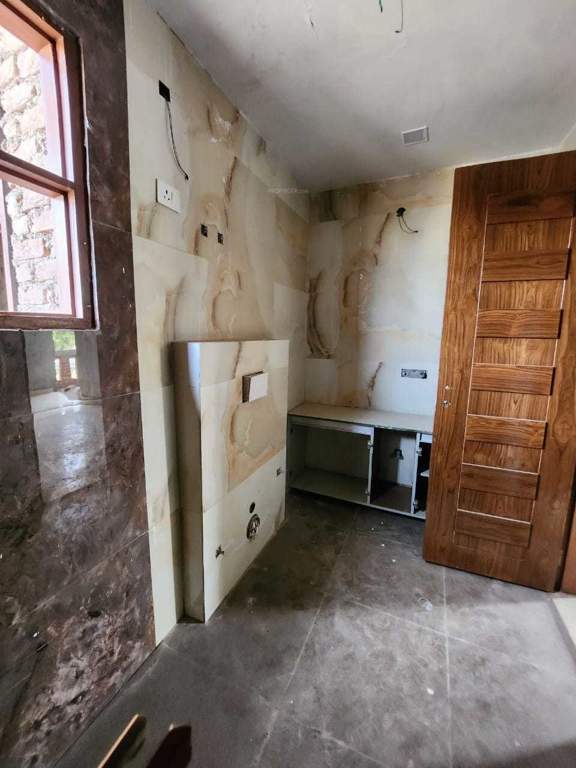  rich elegant floors 472 sq yard Bedroom