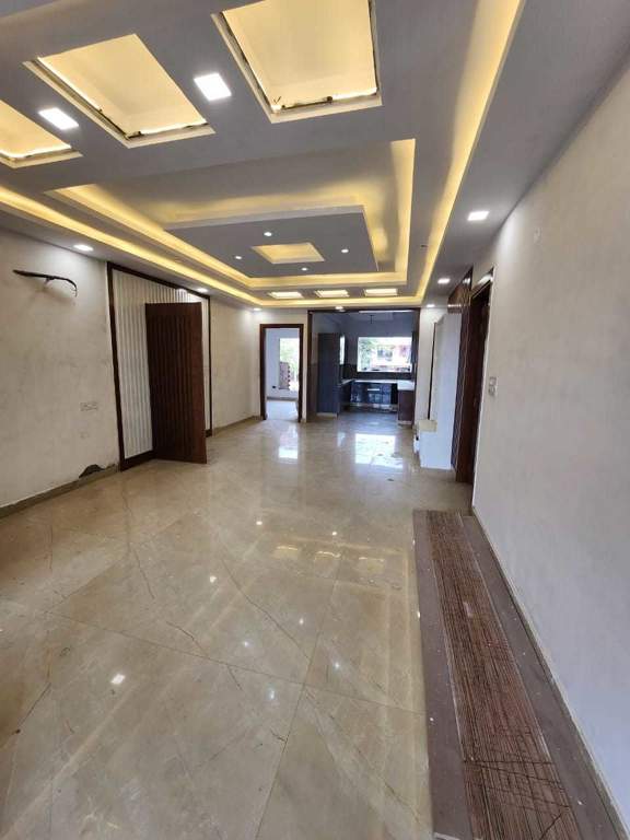  rich elegant floors 472 sq yard Living Area