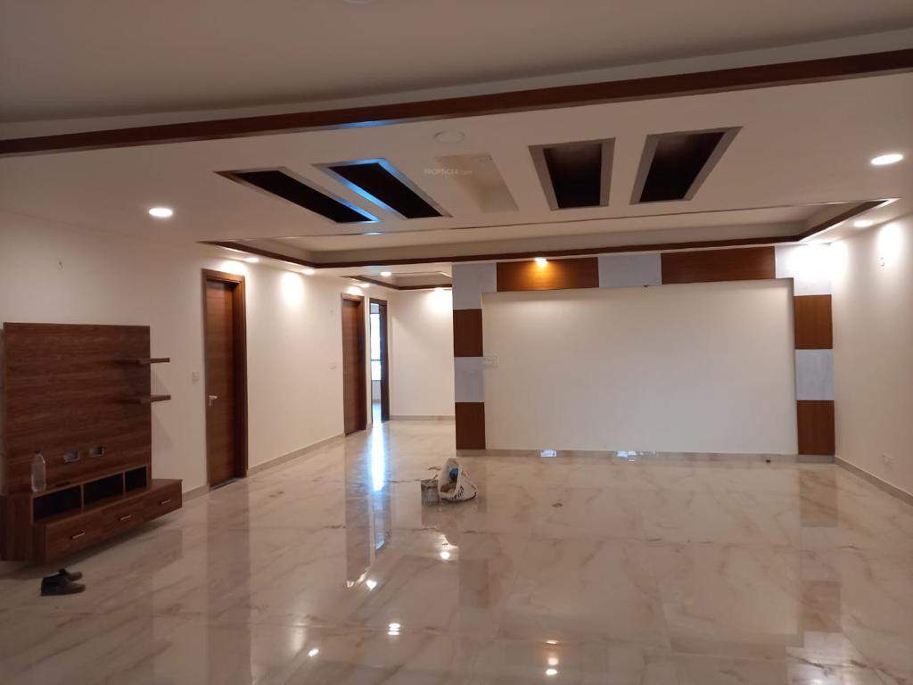 elegant floors 400 sq yard Living Area