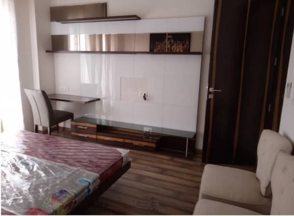  emerald-greens Bedroom