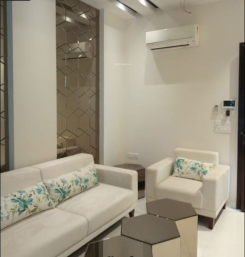  emerald-greens Living Area