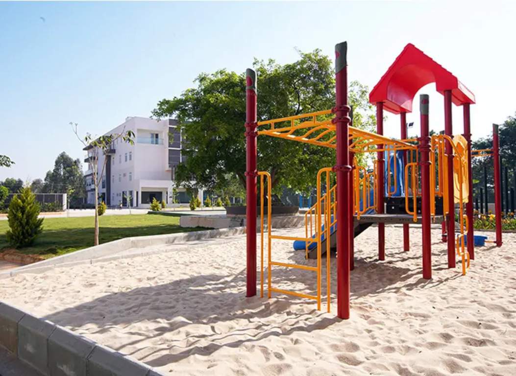  sjr parkway homes Children's play area