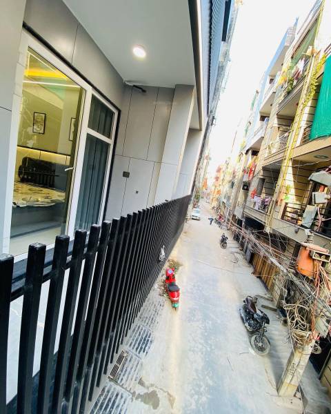  lavish-homes Balcony