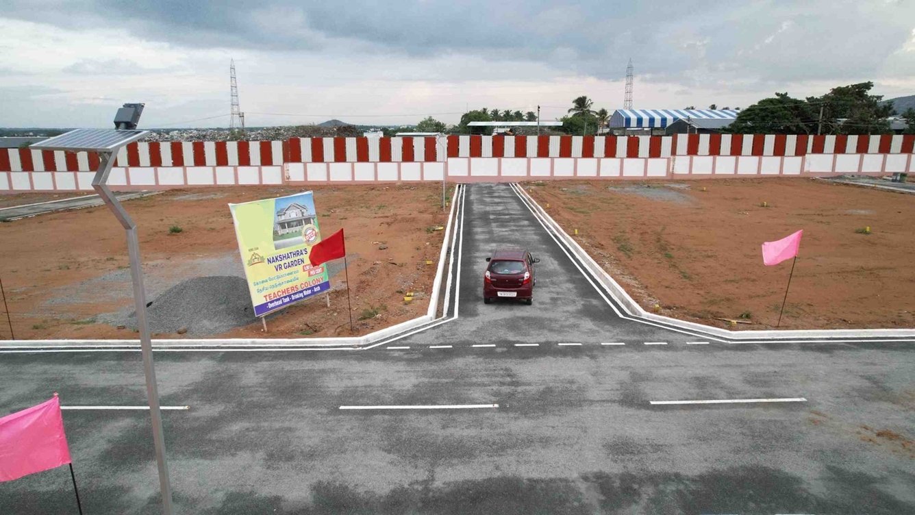  vr garden Internal Roads & Footpaths