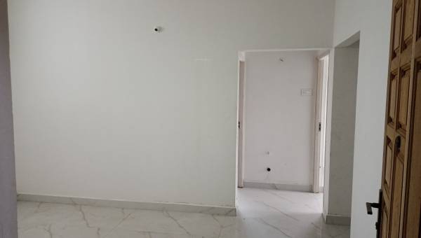  lake-view Living Area