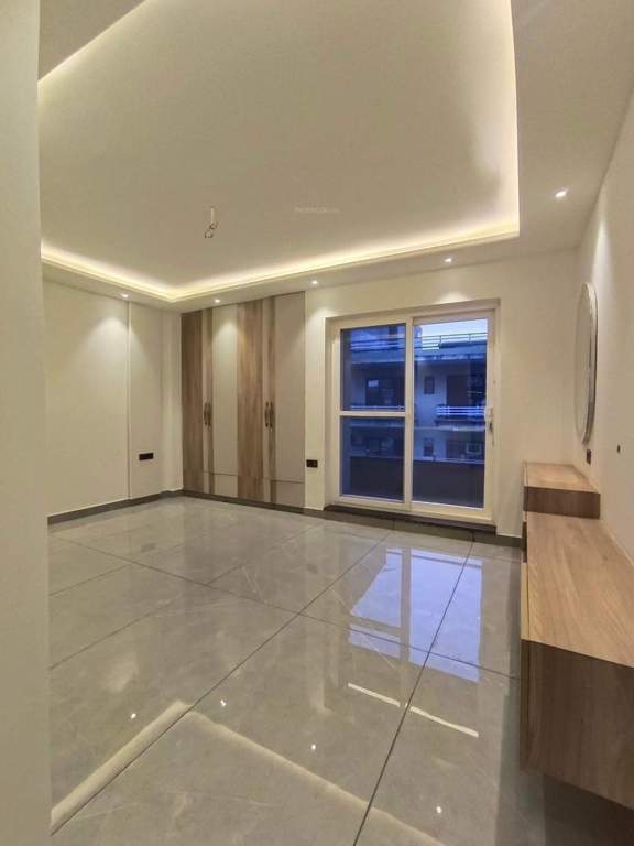  ultra luxurious floor 460 sq yard Living Area