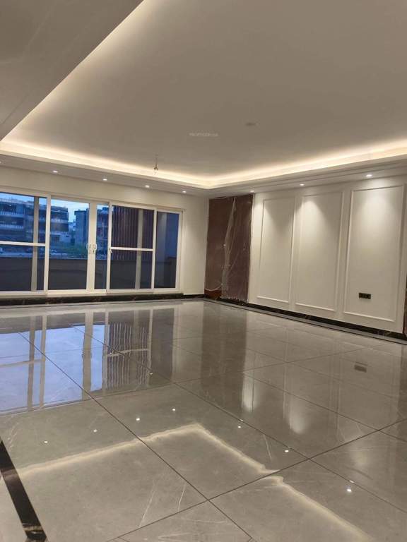  ultra luxurious floor 460 sq yard Living Area