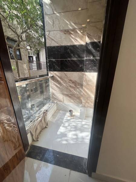  the-precious-floors Balcony