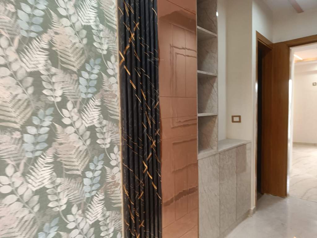  v and v homes Living Area