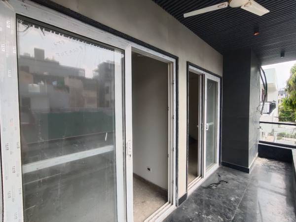  premium-builder-floors Balcony