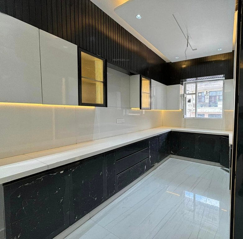 luxury floors 275 sq yard Kitchen