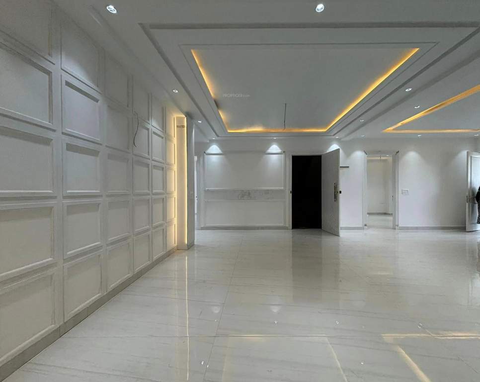 luxury floors 275 sq yard Living Area