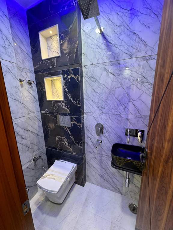  budget homes Bathroom