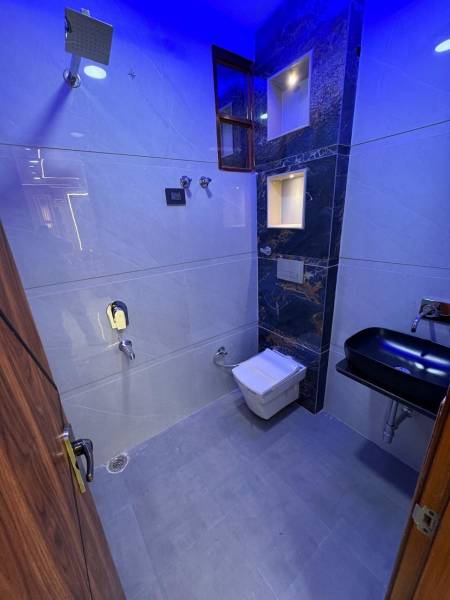 Bathroom luxury-homes Bathroom