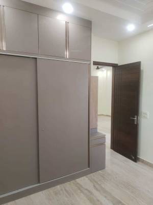  luxury-builder-floors Bedroom