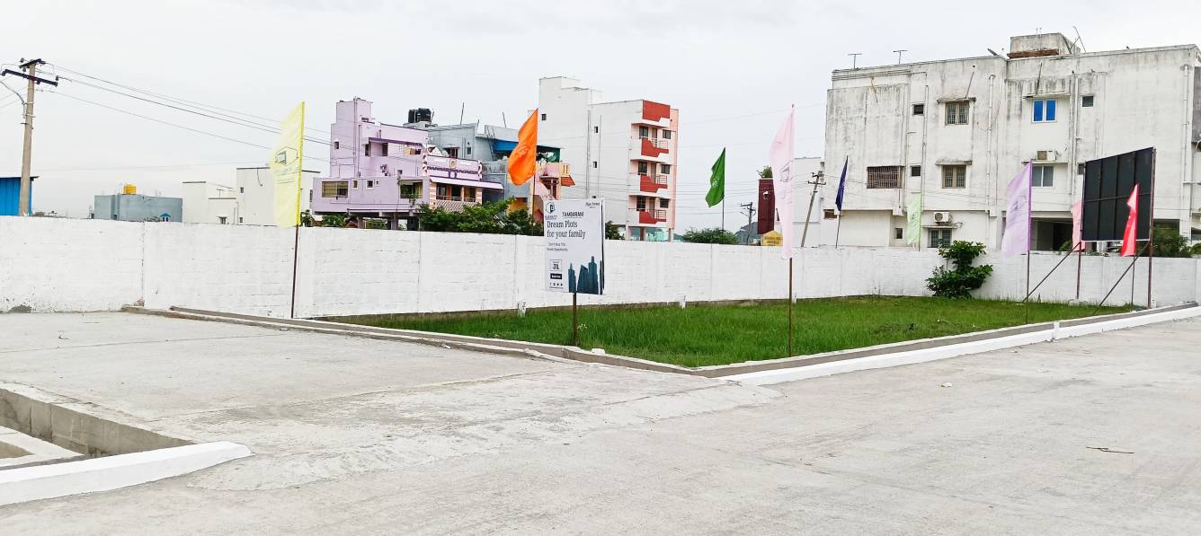  akan avenue phase iii and iv Plot