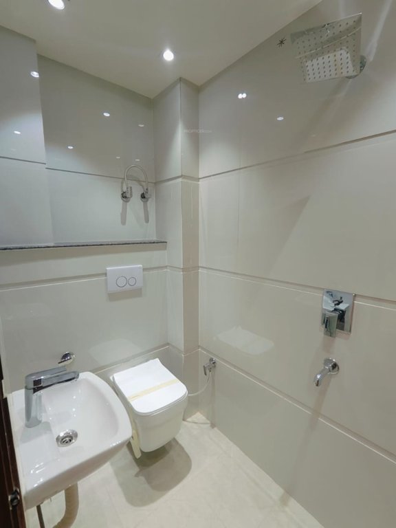  metro view floors Bathroom
