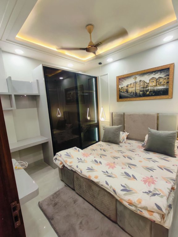  metro view floors Bedroom