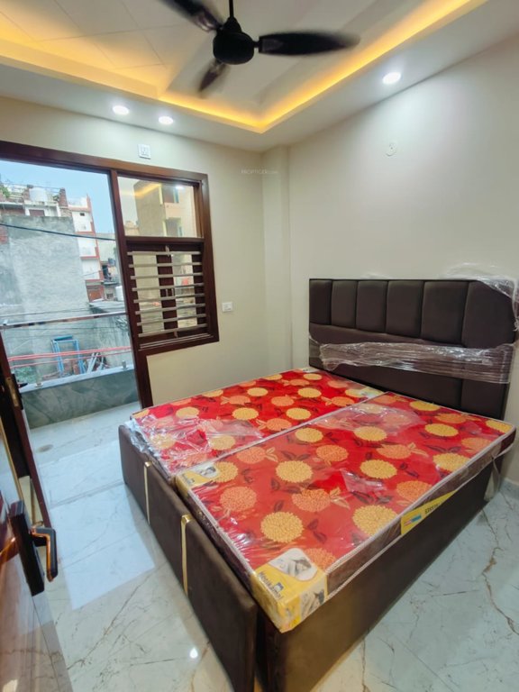  metro view floors Bedroom