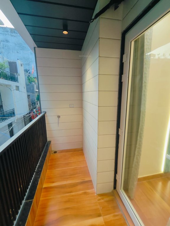  metro view floors Lobby