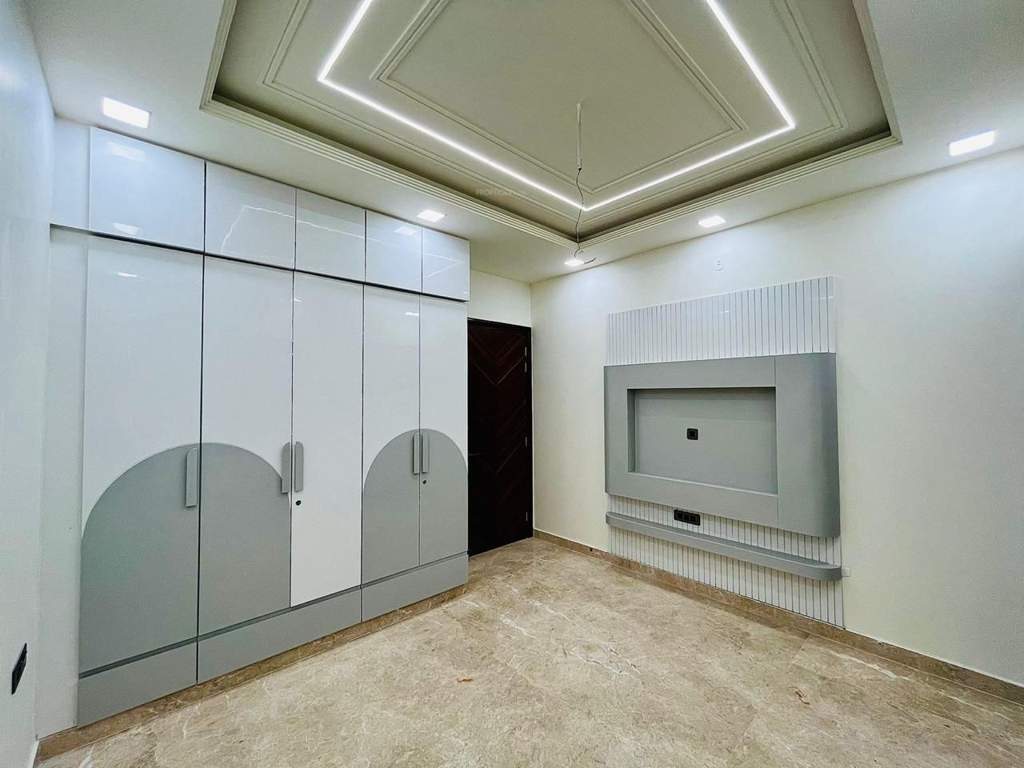  unik royal floors Living Area