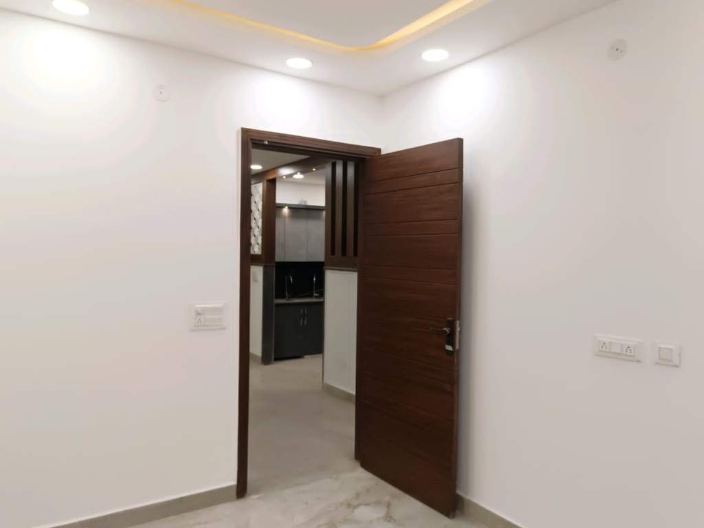  unik royal floors Living Area