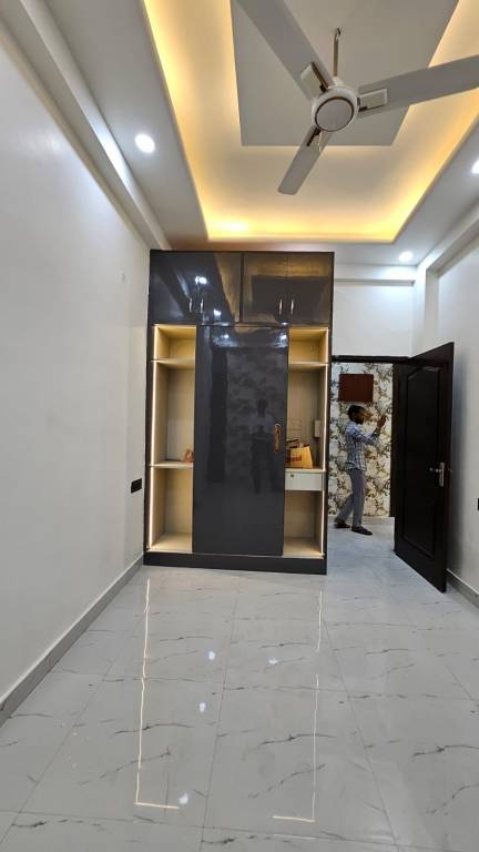  unique floors Living Area