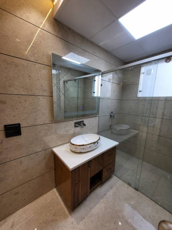  unique luxury homes Bathroom