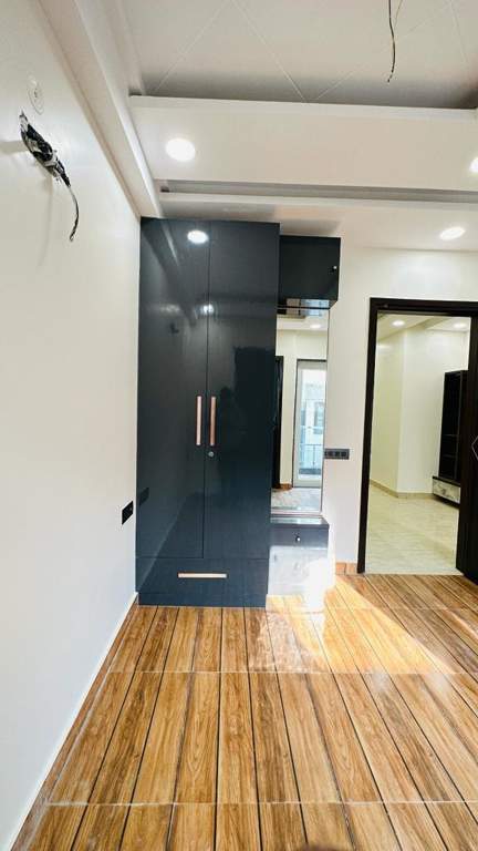 housing reality apartment Bedroom