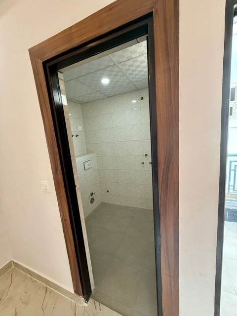  krystal heights Bathroom