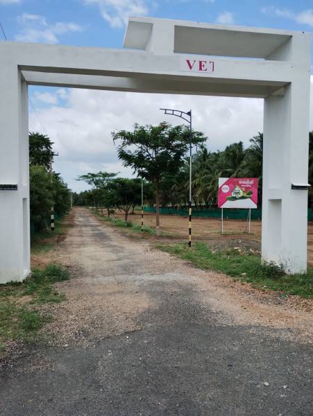 Gated Community avenue Gated Community