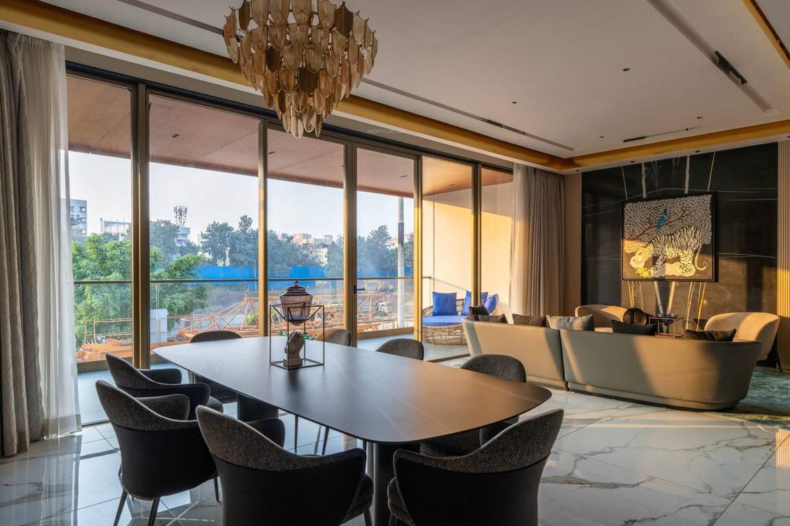  agarta Dining Area
