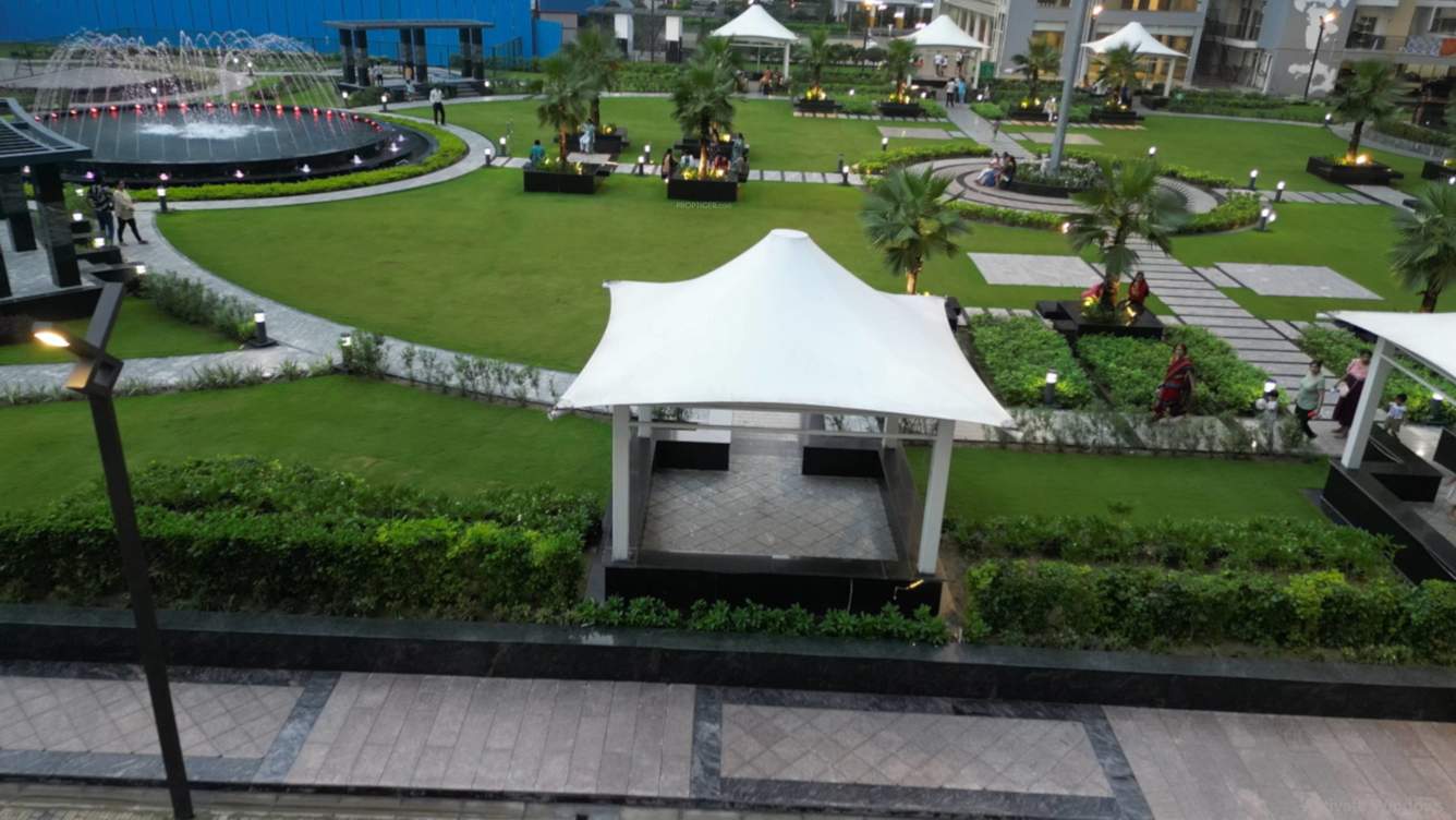  greens ii tower a1 to a6 b1 to b7 Landscaped Gardens