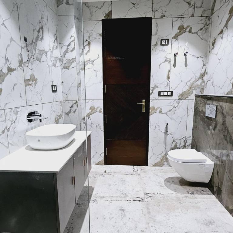 ultra smart floor Bathroom