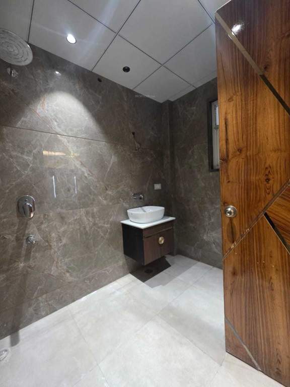  independent floors Bathroom