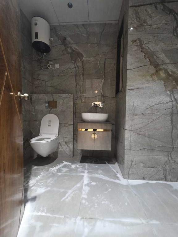  independent floors Bathroom