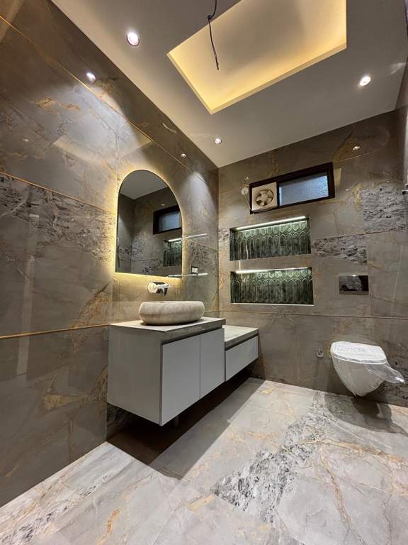  independent floors Bathroom