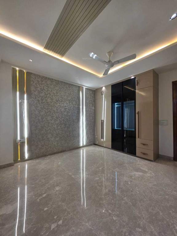  independent floors Bedroom