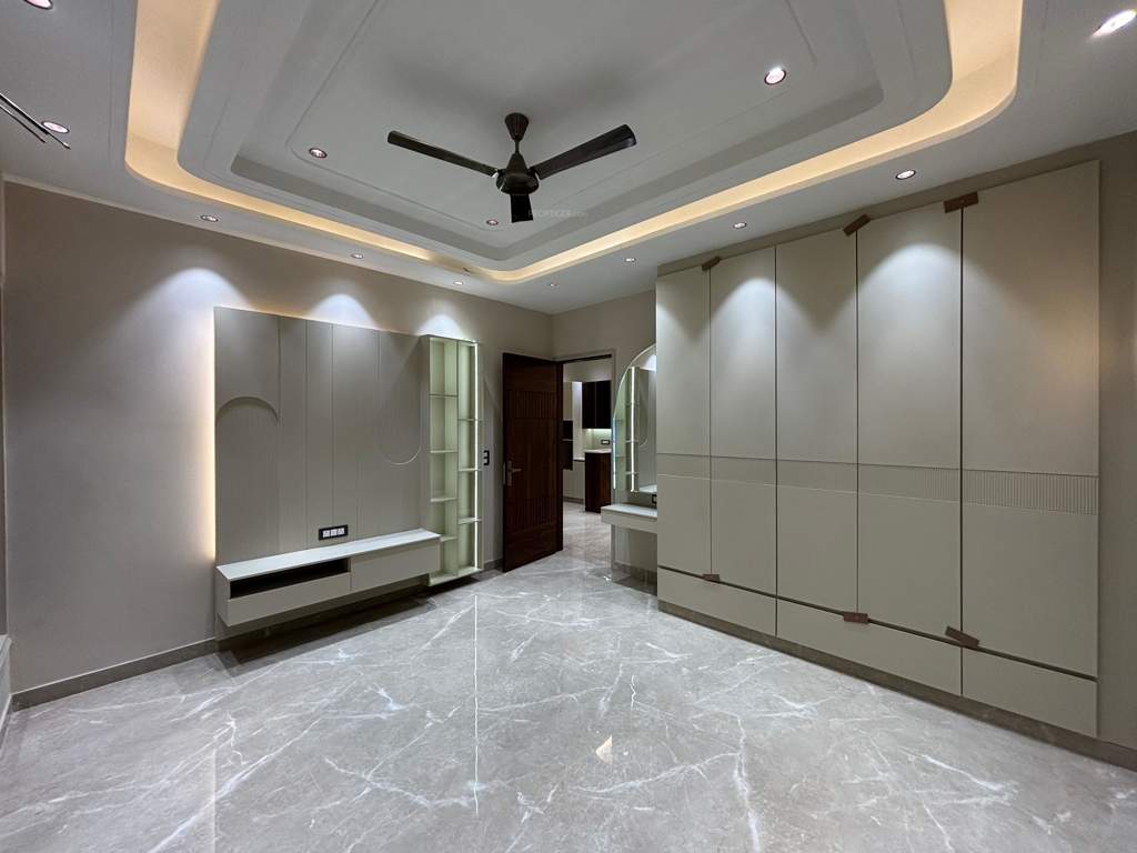  independent floors Bedroom