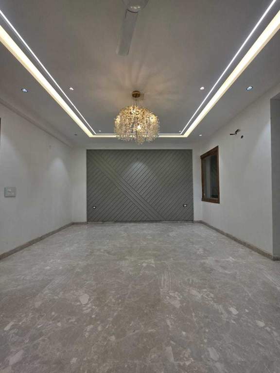  independent floors Living Area