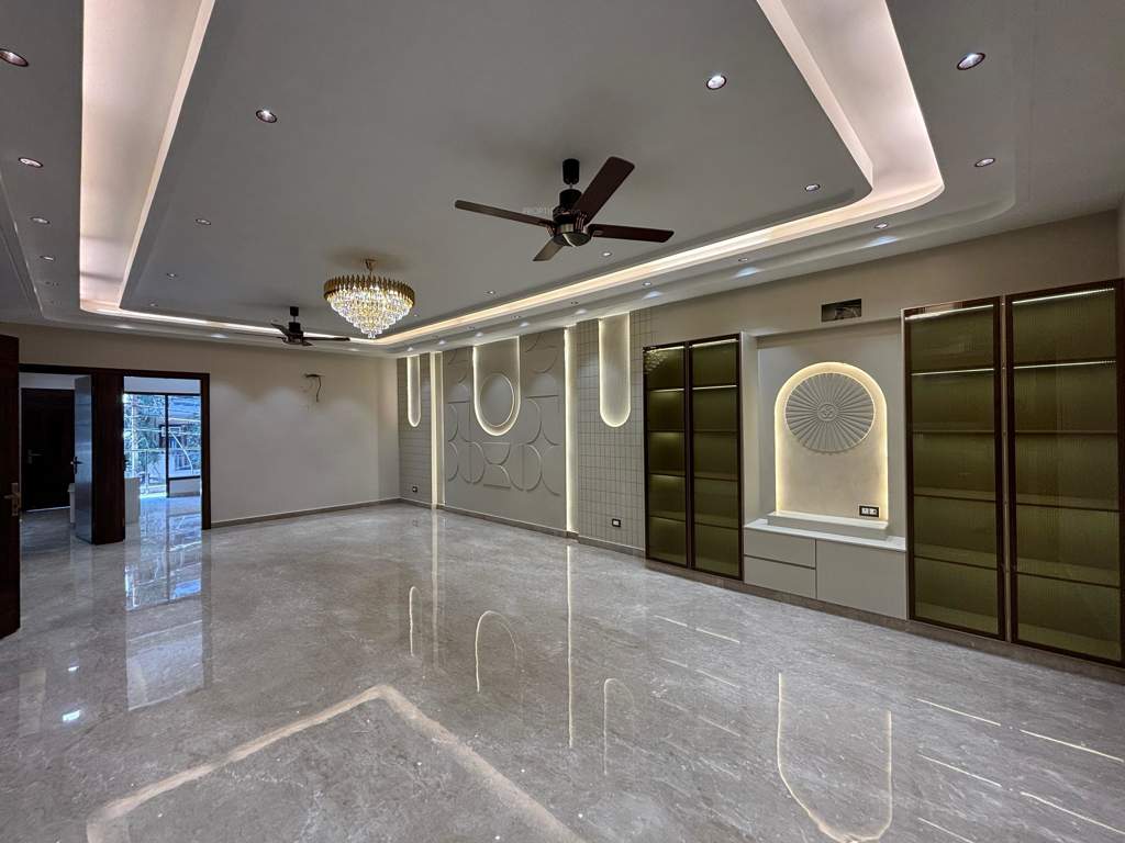  independent floors Living Area