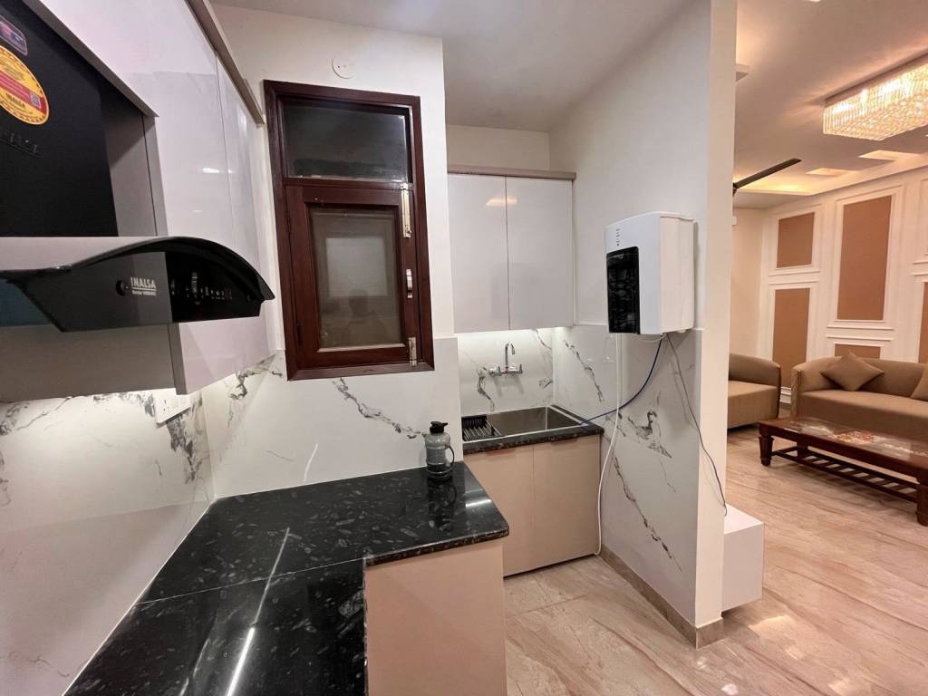 builder floors Kitchen