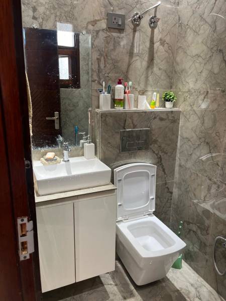 Bathroom luxury-floors Bathroom