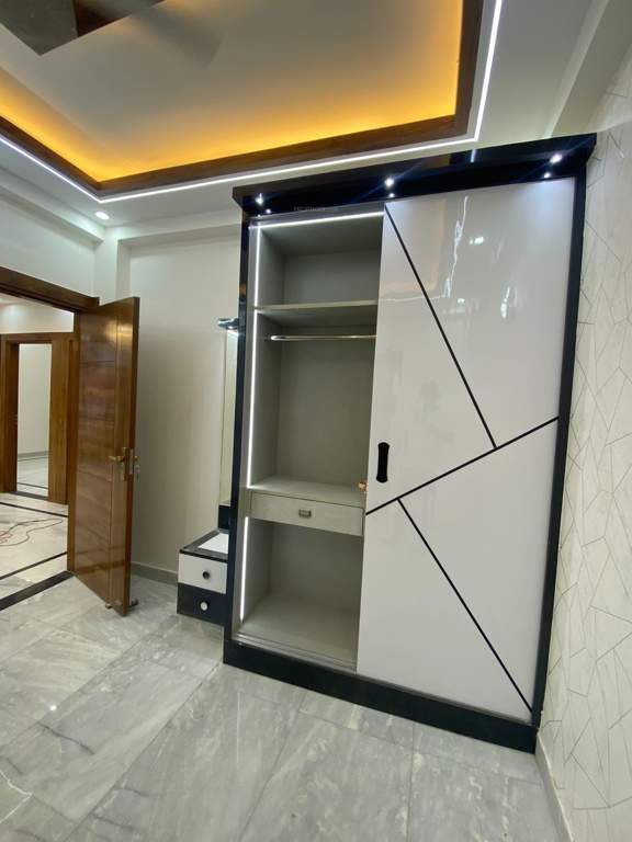  luxury floors Living Area