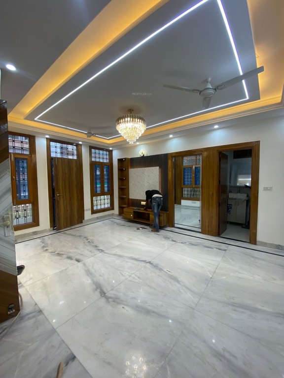  luxury floors Living Area