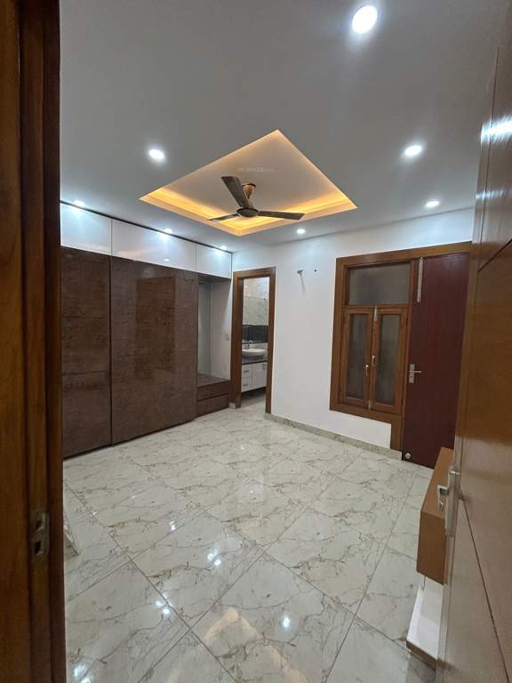 independent floors Living Area