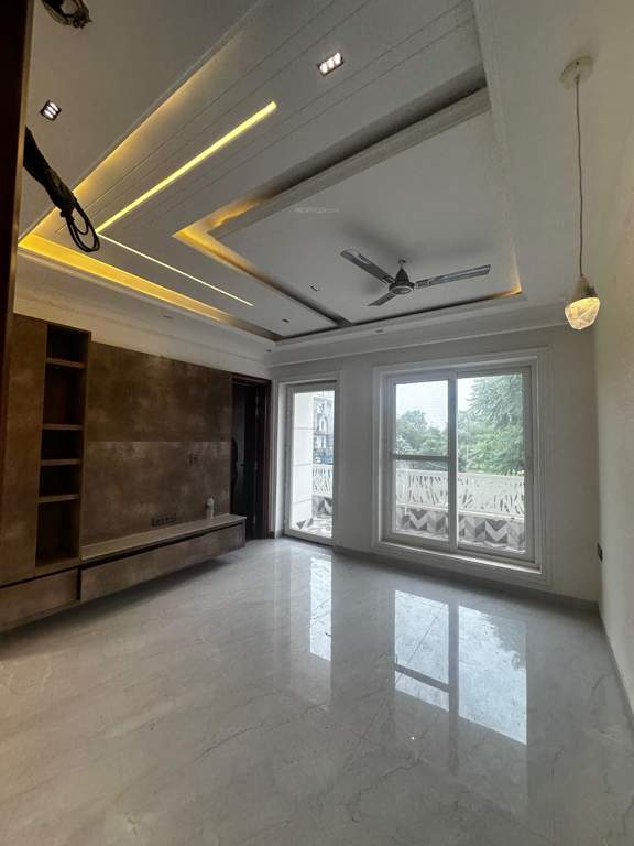  luxury builder floor Bedroom