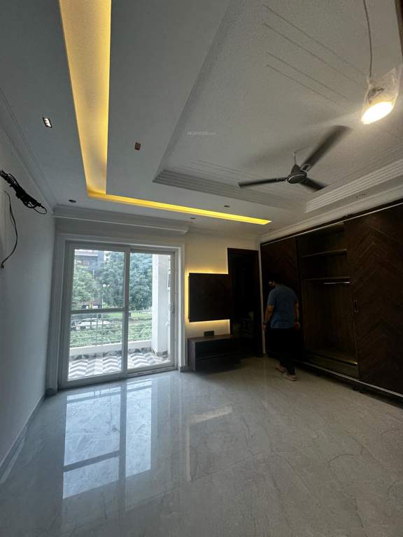  luxury builder floor Bedroom